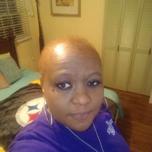 Meet your Posher, Debbie